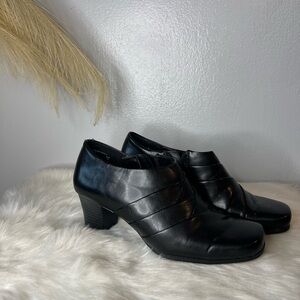 Elegant Black Women's Heeled Shoes